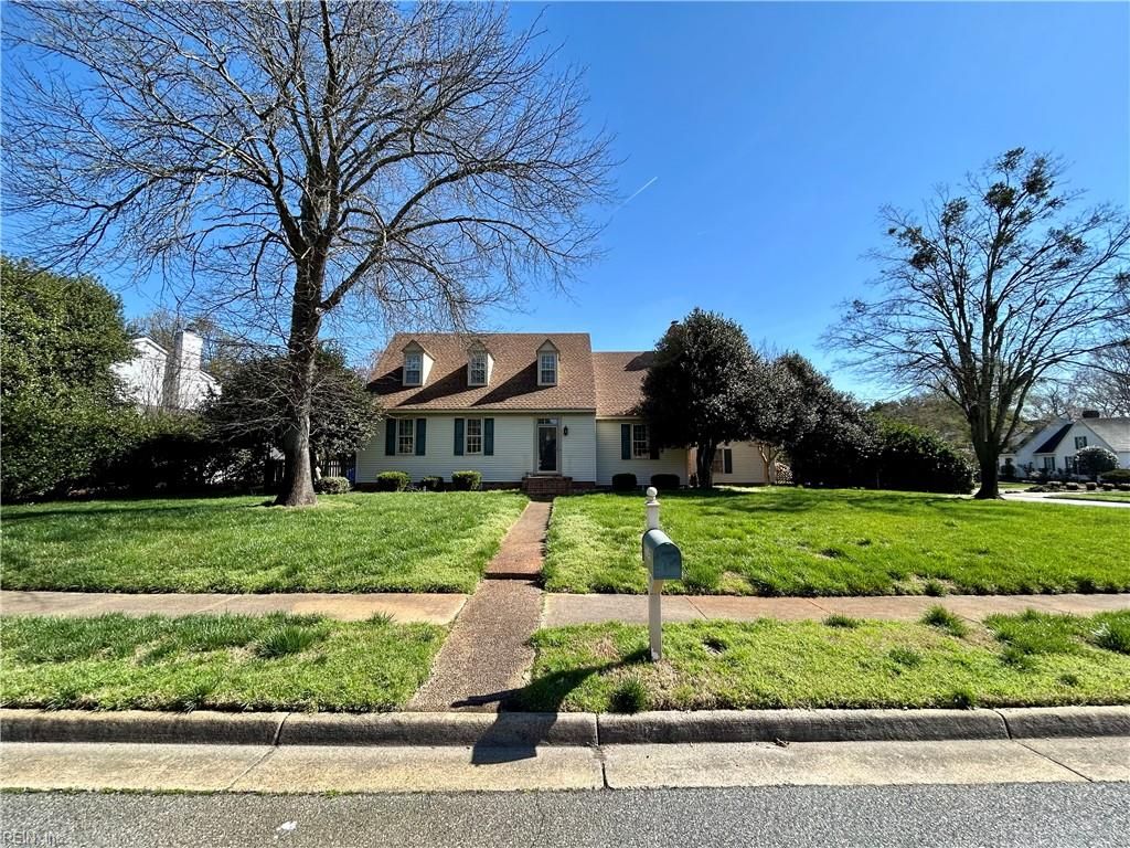 Photo of 3142 Harvesttime Crescent, Chesapeake, VA 23321 (MLS # 10627235)