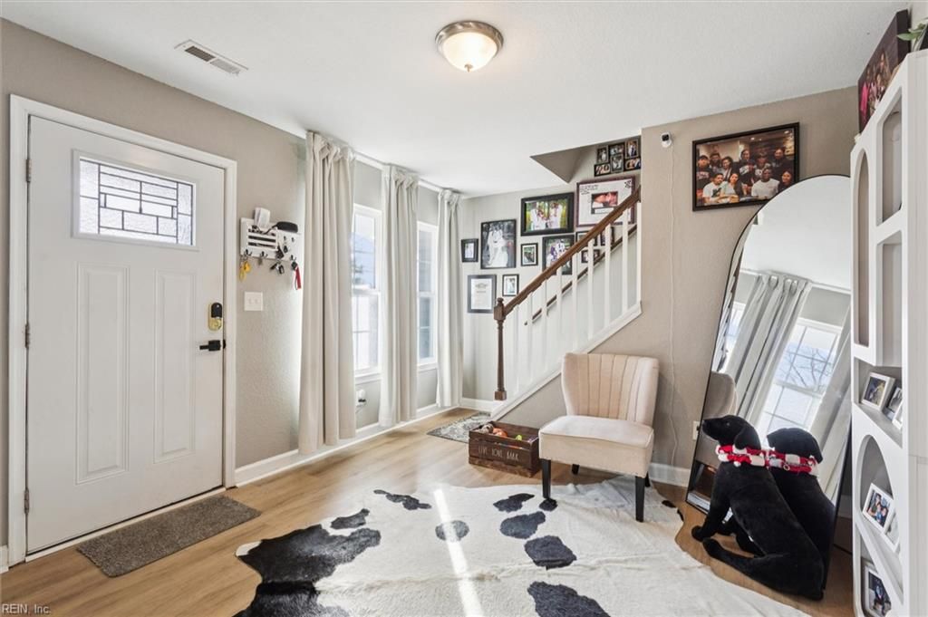 Photo of 5 Rexford Drive, Newport News, VA 23608 (MLS # 10625268)