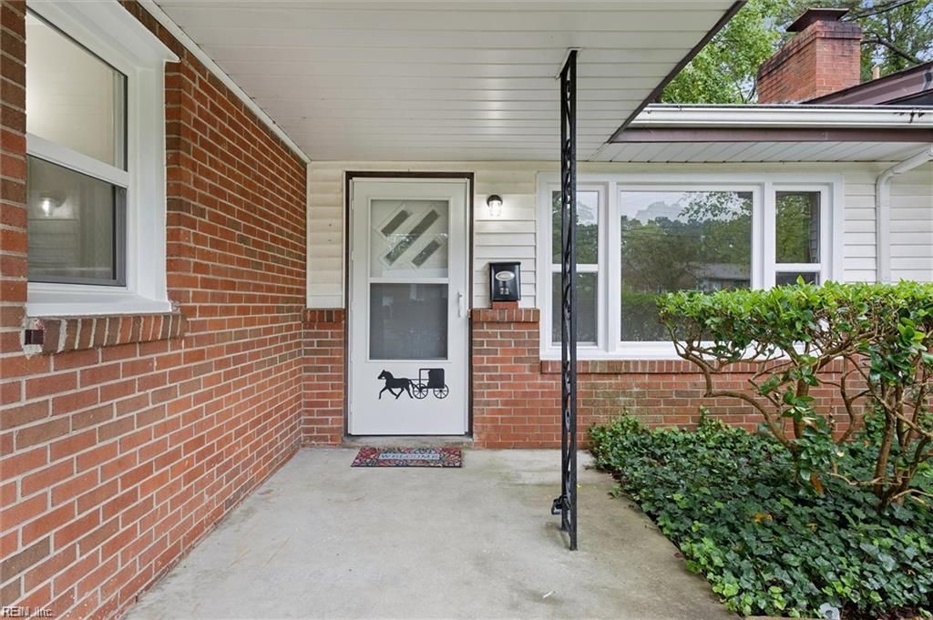 Photo of 73 Stanley Drive, Newport News, VA 23608 (MLS # 10628083)