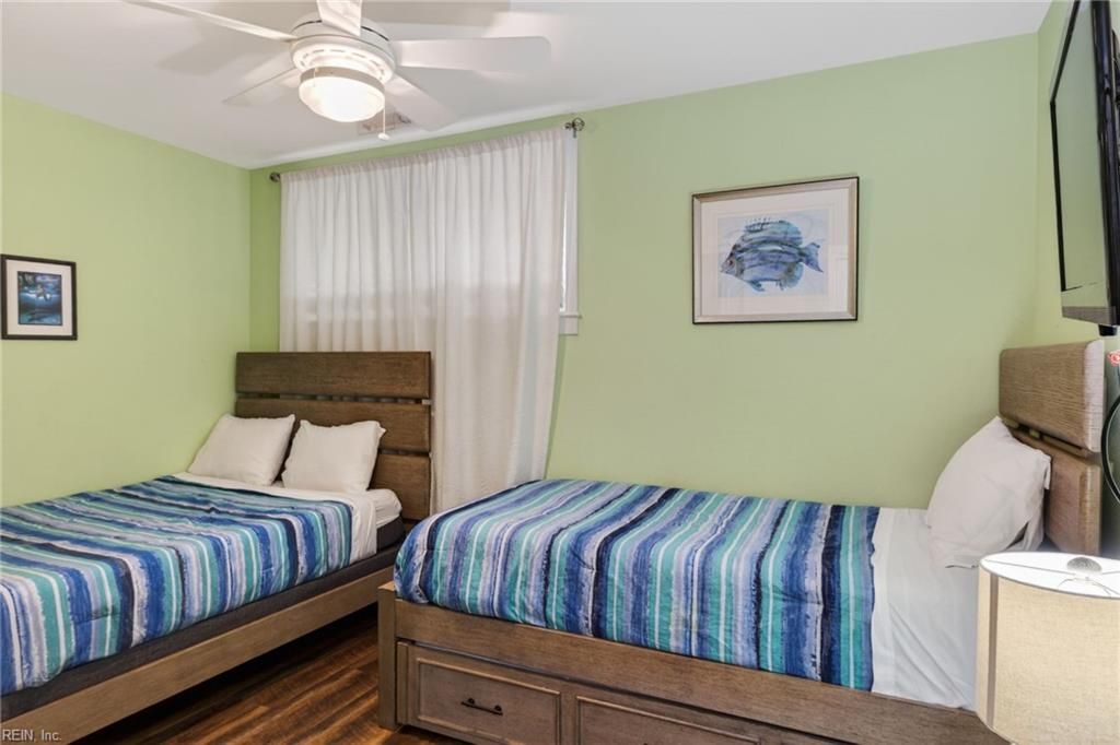 Photo of 3738 Sandpiper Road #335B, Virginia Beach, VA 23456 (MLS # 10632982)