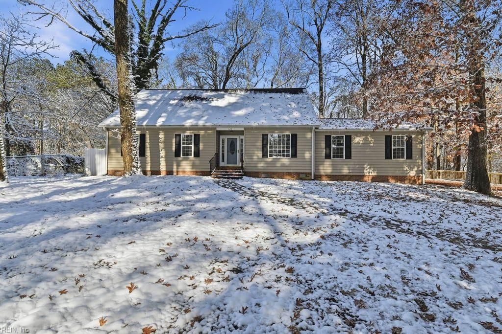 Photo of 828 Connors Drive, Newport News, VA 23608 (MLS # 10613161)