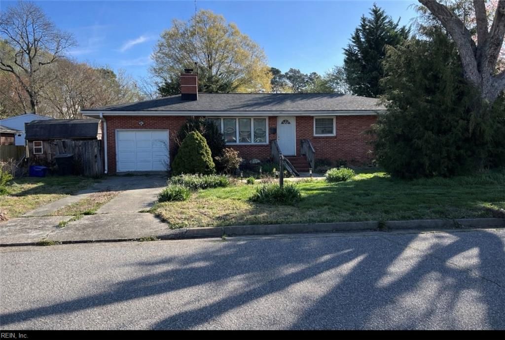 Photo of 78 Ferguson Lane, Newport News, VA 23601 (MLS # 10626589)