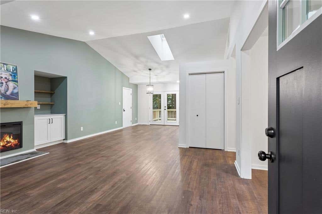Photo of 103 Winter E, Williamsburg, VA 23188 (MLS # 10650292)