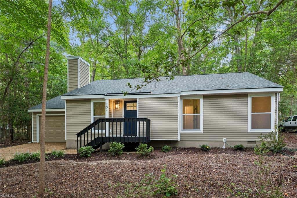 Photo of 103 Winter E, Williamsburg, VA 23188 (MLS # 10650292)