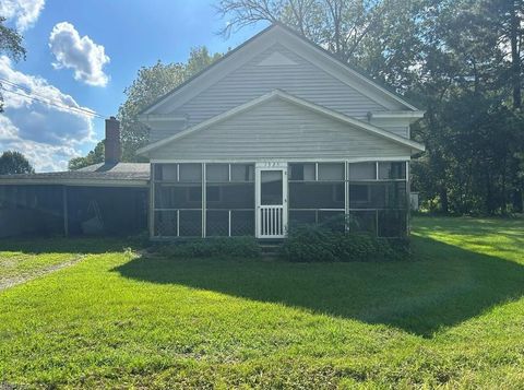 Photo of 1325 Buckhorn Drive, Suffolk, VA 23434 (MLS # 10631686)