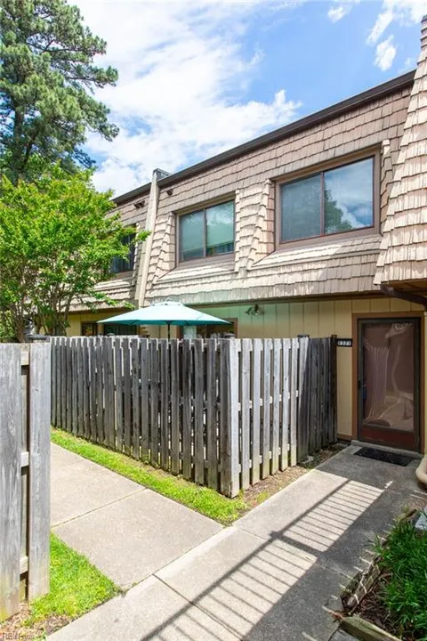 1371 Granada Court, Newport News, VA 23608 - #: 10582473