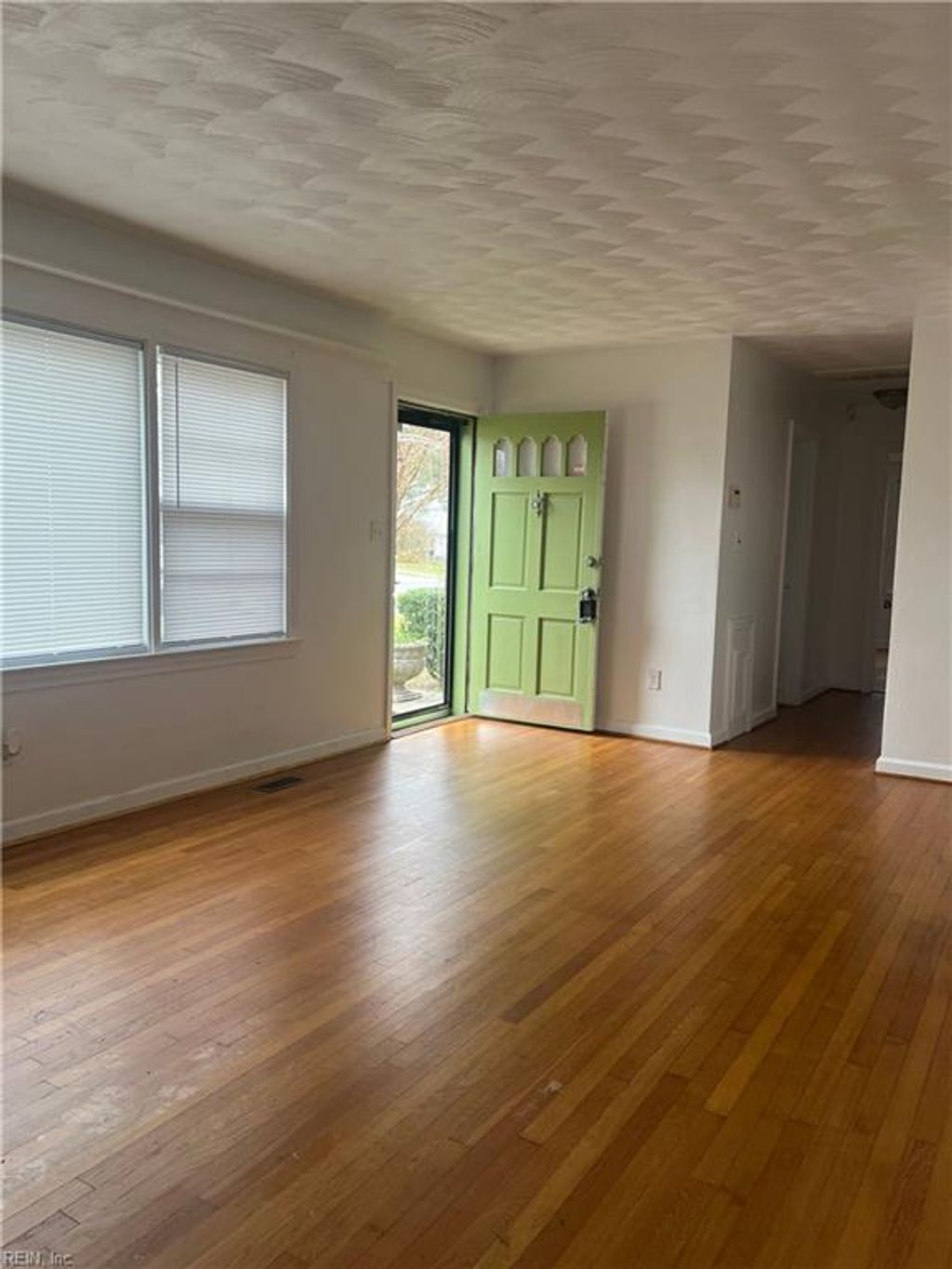 Photo of 11 Markham Drive, Hampton, VA 23669 (MLS # 10625300)