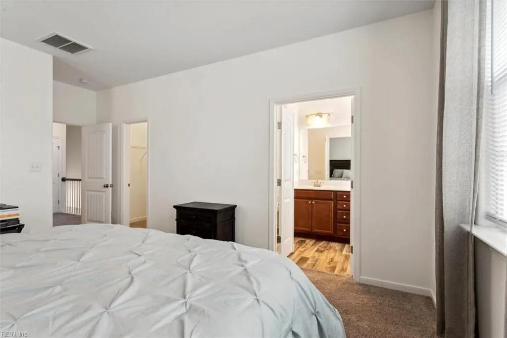 Newport News, Virginia 23608, United States, 2 Bedrooms Bedrooms, ,3 BathroomsBathrooms,Residential,Active,77208