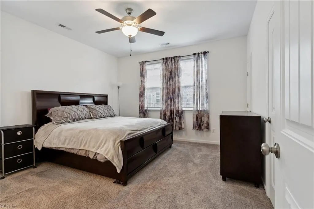 Newport News, Virginia 23608, United States, 2 Bedrooms Bedrooms, ,3 BathroomsBathrooms,Residential,Active,77208