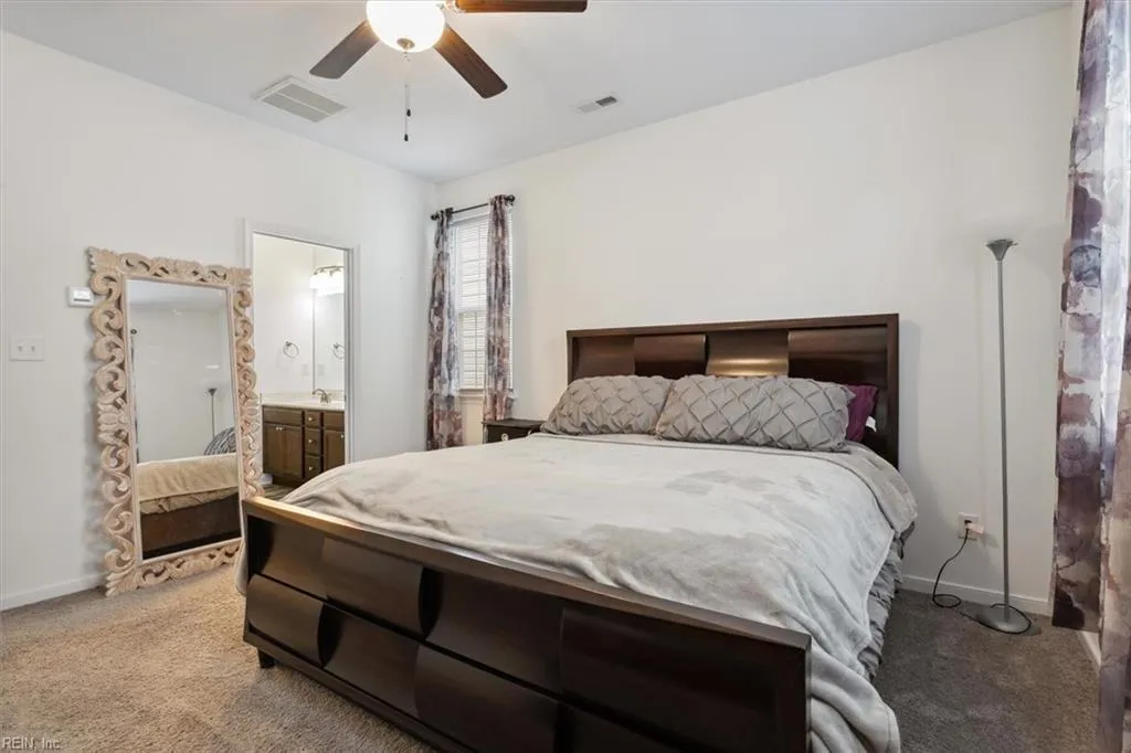 Newport News, Virginia 23608, United States, 2 Bedrooms Bedrooms, ,3 BathroomsBathrooms,Residential,Active,77208