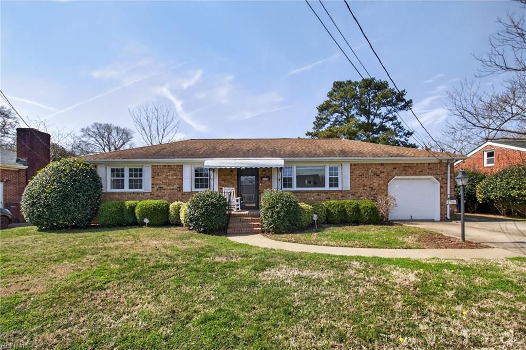 Photo of 1906 Chesapeake Avenue, Chesapeake, VA 23324 (MLS # 10624007)