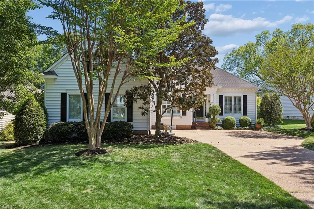 Photo of 3104 Ridge Drive, Toano, VA 23168 (MLS # 10633440)