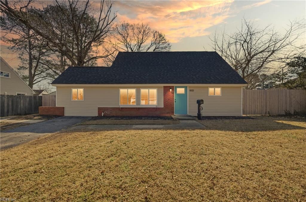 Photo of 1821 S Lakeland Drive, Norfolk, VA 23518 (MLS # 10619998)