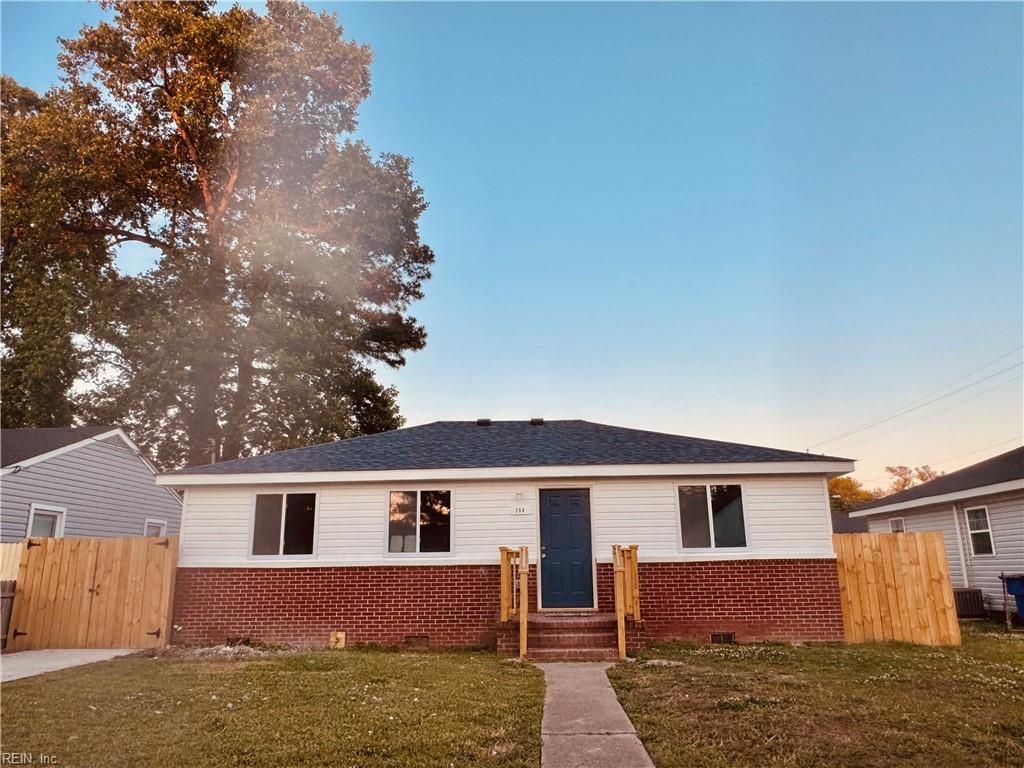 Photo of 154 Frizzell Avenue, Norfolk, VA 23502 (MLS # 10634588)