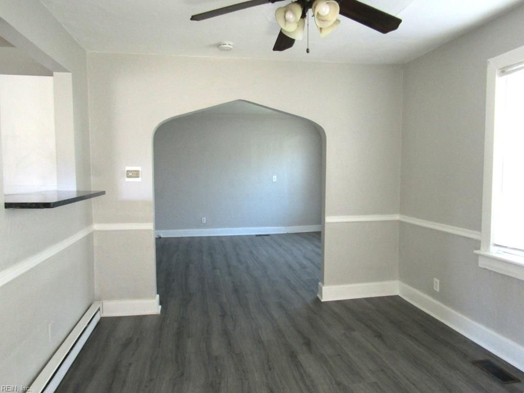 Photo of 873 Norview Avenue, Norfolk, VA 23513 (MLS # 10636648)