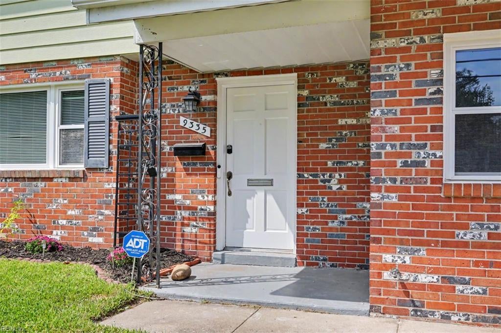 Photo of 9335 Beaumont Street, Norfolk, VA 23503 (MLS # 10653652)