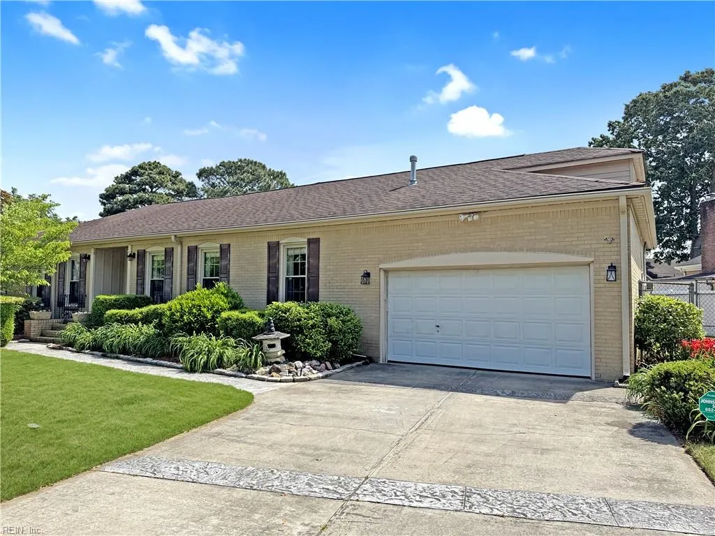 Virginia Beach, Virginia 23464, United States, 4 Bedrooms Bedrooms, ,3 BathroomsBathrooms,Residential,Pending,122033