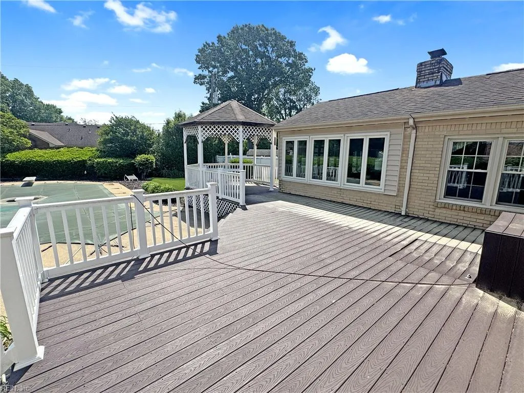 Virginia Beach, Virginia 23464, United States, 4 Bedrooms Bedrooms, ,3 BathroomsBathrooms,Residential,Pending,122033