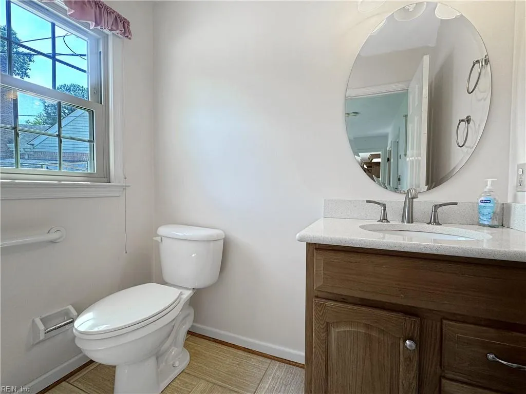 Virginia Beach, Virginia 23464, United States, 4 Bedrooms Bedrooms, ,3 BathroomsBathrooms,Residential,Pending,122033