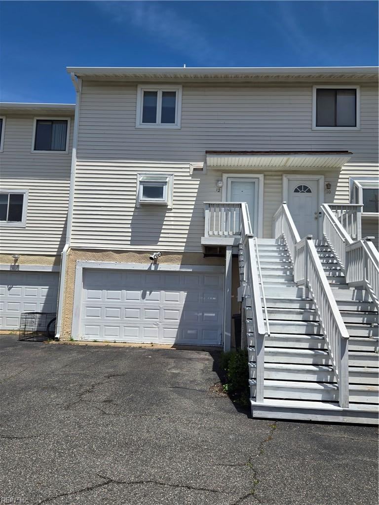 Photo of 12 Cantamar Court #Ct, Hampton, VA 23664 (MLS # 10651715)