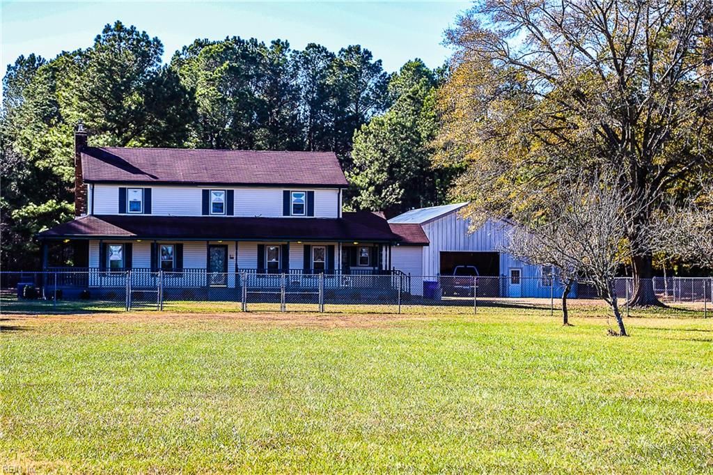 Photo of 163 Greenway Road, Suffolk, VA 23434 (MLS # 10617311)