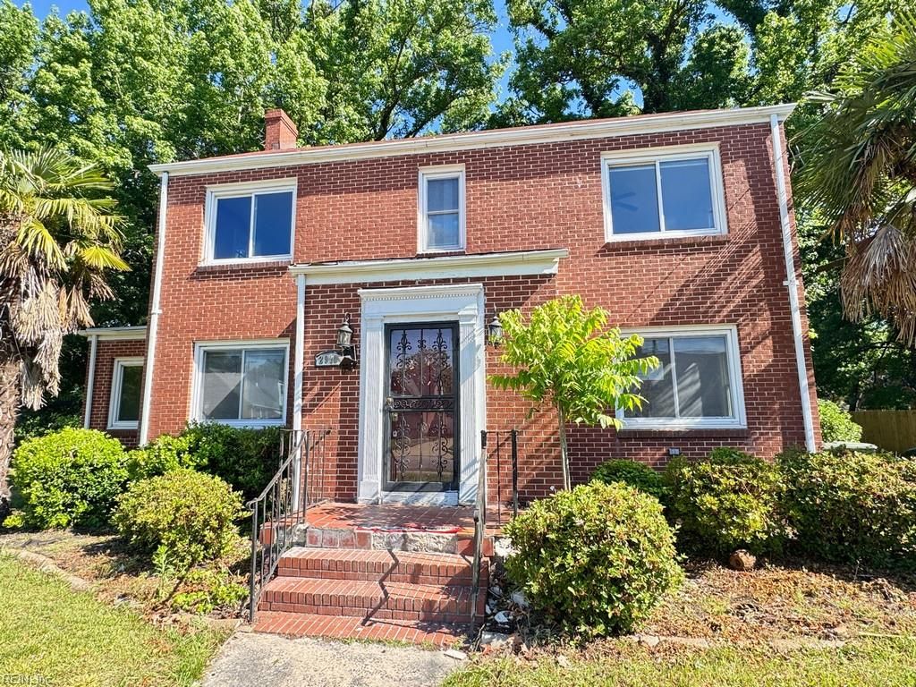 Photo of 2910 Woodland Avenue, Norfolk, VA 23504 (MLS # 10636314)