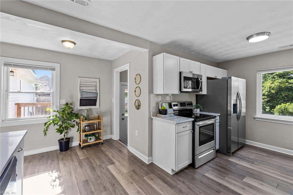 Photo of 1324 Hawthorne Drive, Chesapeake, VA 23325 (MLS # 10648235)