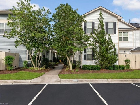 Photo of 1555 Rollesby Way #5, Chesapeake, VA 23320 (MLS # 10658065)