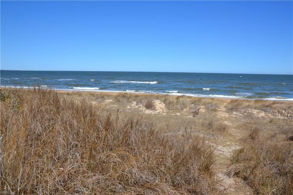 Norfolk, Virginia 23503, United States, 6 Bedrooms Bedrooms, ,4 BathroomsBathrooms,Residential,Active,88944