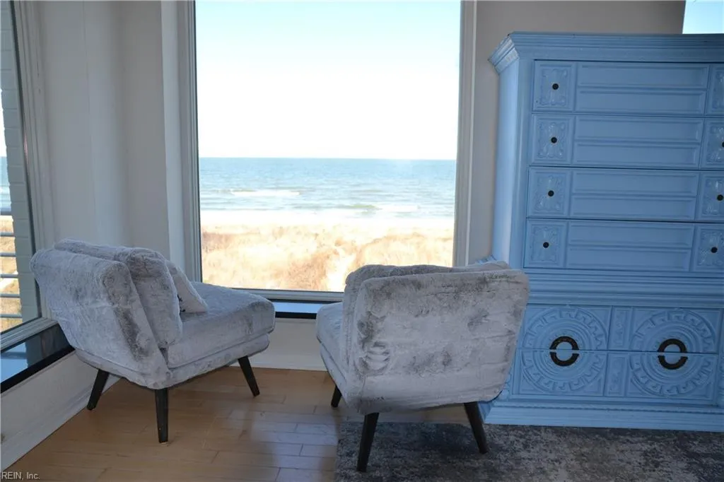 Norfolk, Virginia 23503, United States, 6 Bedrooms Bedrooms, ,4 BathroomsBathrooms,Residential,Active,88944