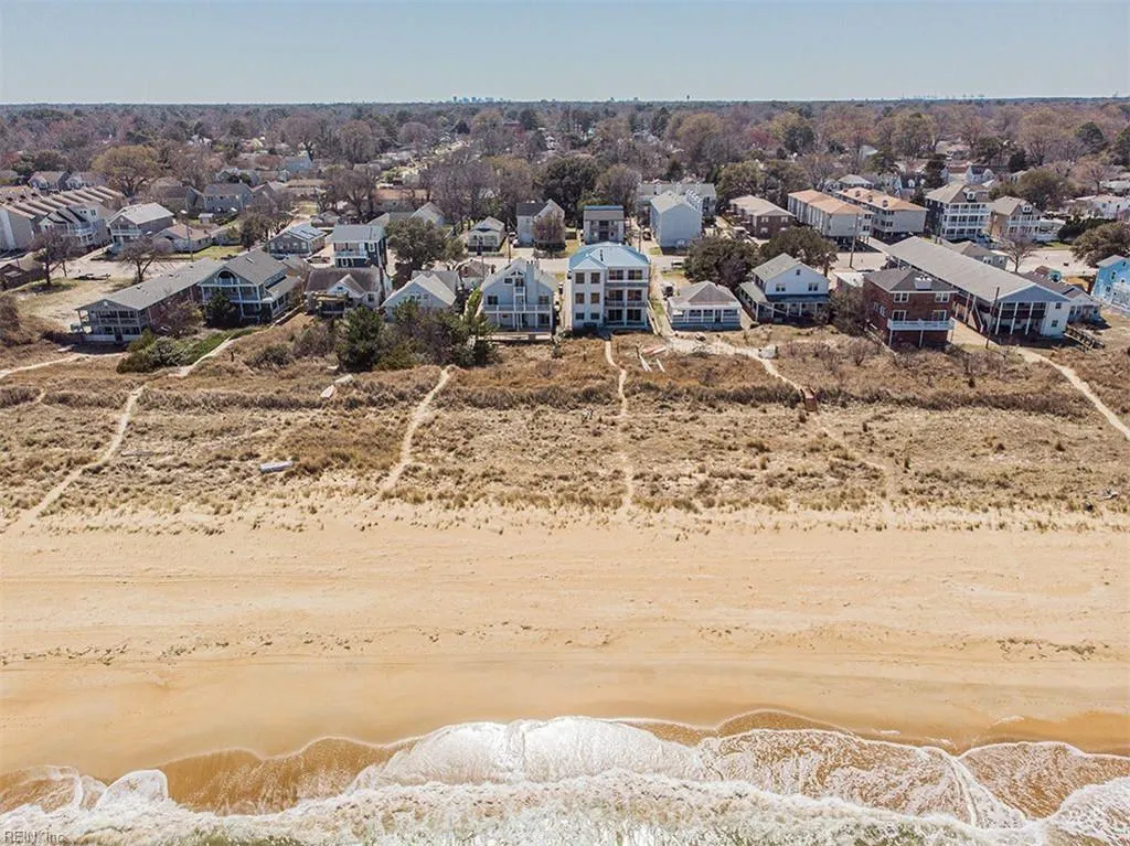 Norfolk, Virginia 23503, United States, 6 Bedrooms Bedrooms, ,4 BathroomsBathrooms,Residential,Active,88944