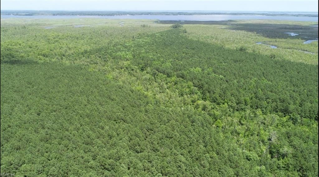 Photo of 6652 Blackwater Road, Virginia Beach, VA 23457 (MLS # 10589430)