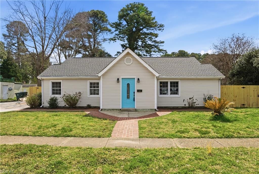 Photo of 5263 Curlew Drive, Norfolk, VA 23502 (MLS # 10624462)