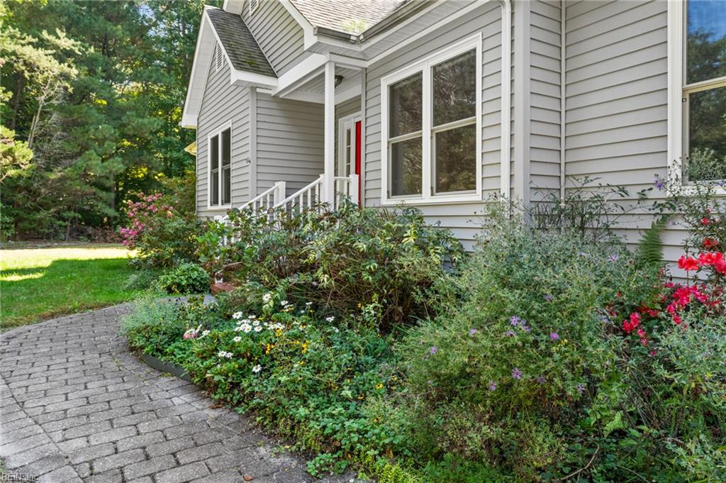 Photo of 6514 Wyncote Avenue, Gloucester, VA 23061 (MLS # 10658011)