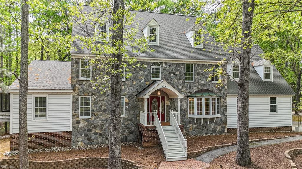 222 Sherwood Forest