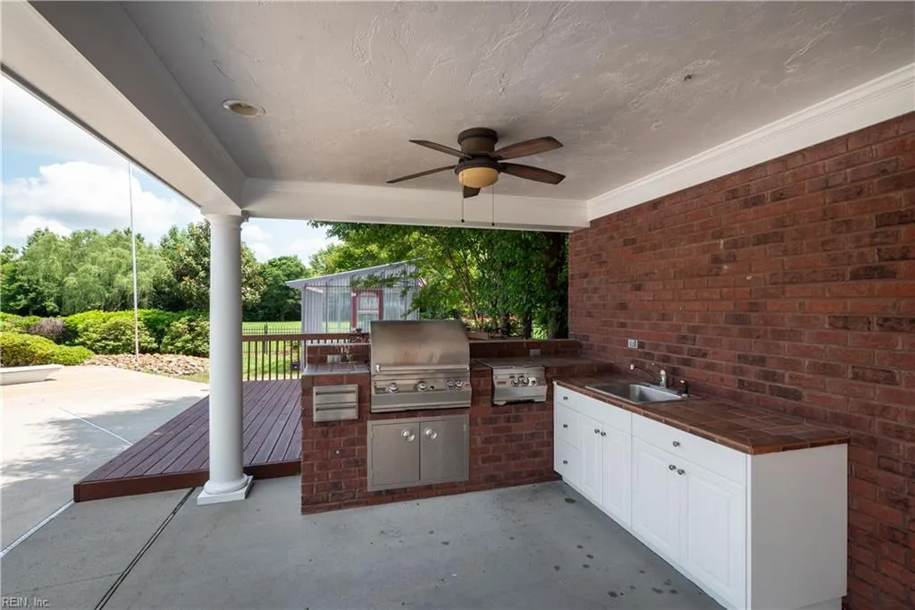 Chesapeake, Virginia 23322, United States, 6 Bedrooms Bedrooms, ,6 BathroomsBathrooms,Residential,Active,134386