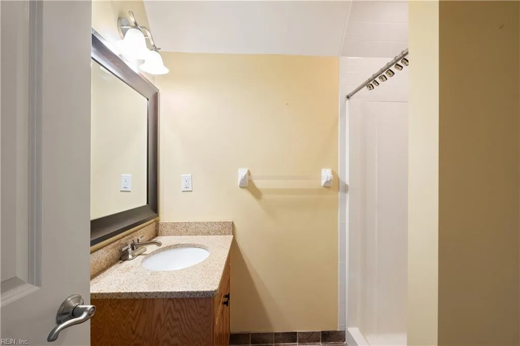 Chesapeake, Virginia 23322, United States, 6 Bedrooms Bedrooms, ,6 BathroomsBathrooms,Residential,Active,134386