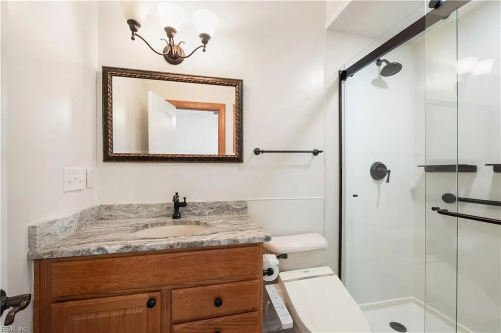 Chesapeake, Virginia 23322, United States, 6 Bedrooms Bedrooms, ,6 BathroomsBathrooms,Residential,Active,134386