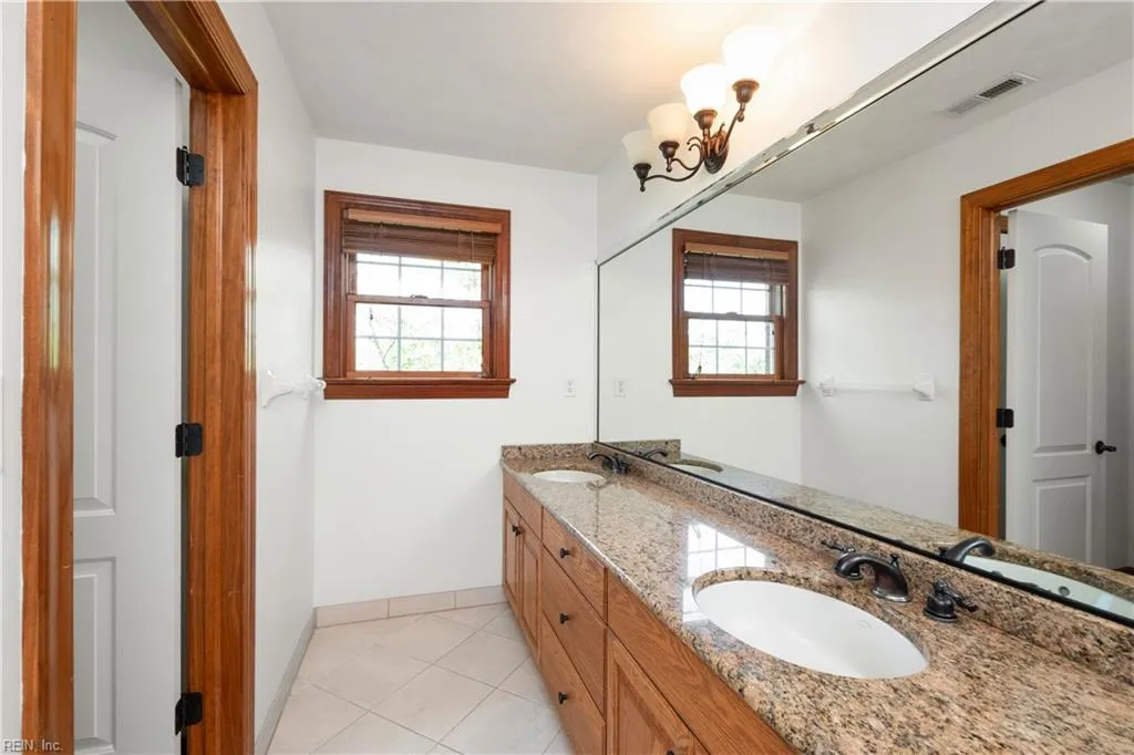 Chesapeake, Virginia 23322, United States, 6 Bedrooms Bedrooms, ,6 BathroomsBathrooms,Residential,Active,134386