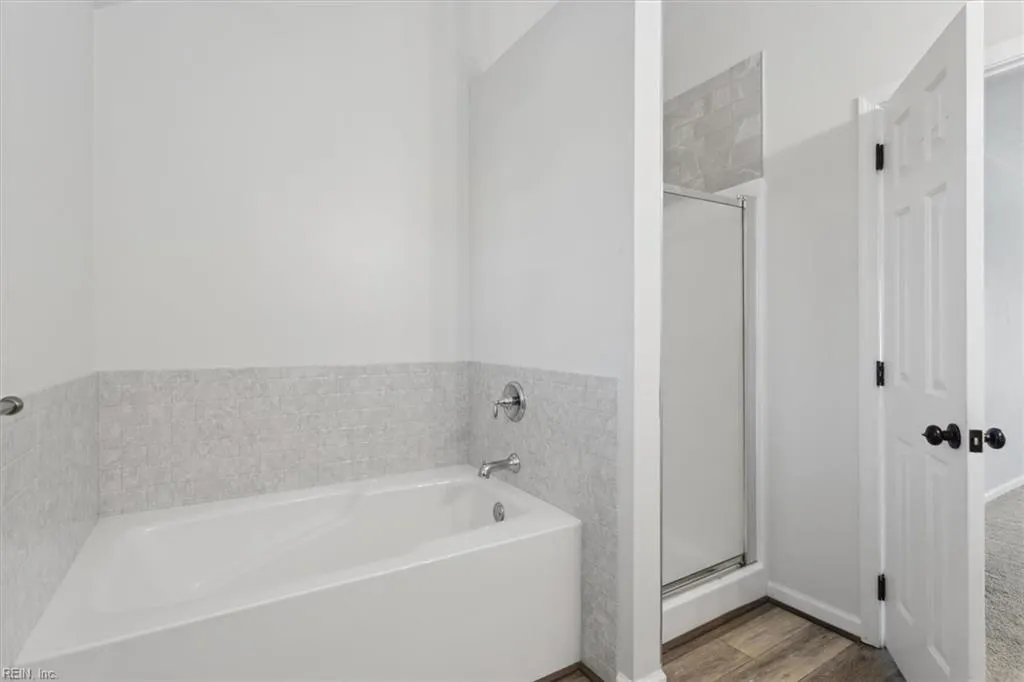 Hampton, Virginia 23666, United States, 3 Bedrooms Bedrooms, ,3 BathroomsBathrooms,Residential,Active,122062