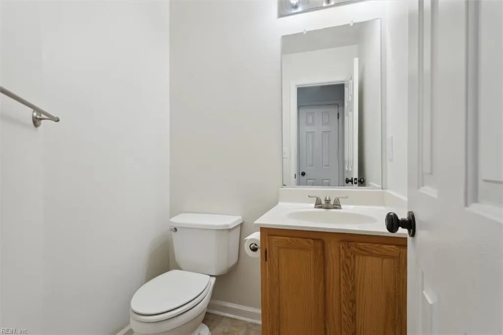 Hampton, Virginia 23666, United States, 3 Bedrooms Bedrooms, ,3 BathroomsBathrooms,Residential,Active,122062