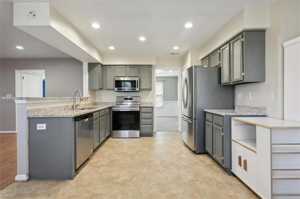 Hampton, Virginia 23666, United States, 3 Bedrooms Bedrooms, ,3 BathroomsBathrooms,Residential,Active,122062