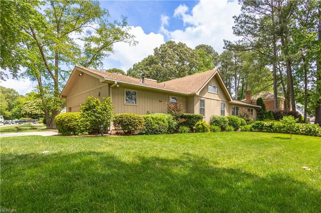 Photo of 2220 Wind Branch Circle, Virginia Beach, VA 23456 (MLS # 10634438)