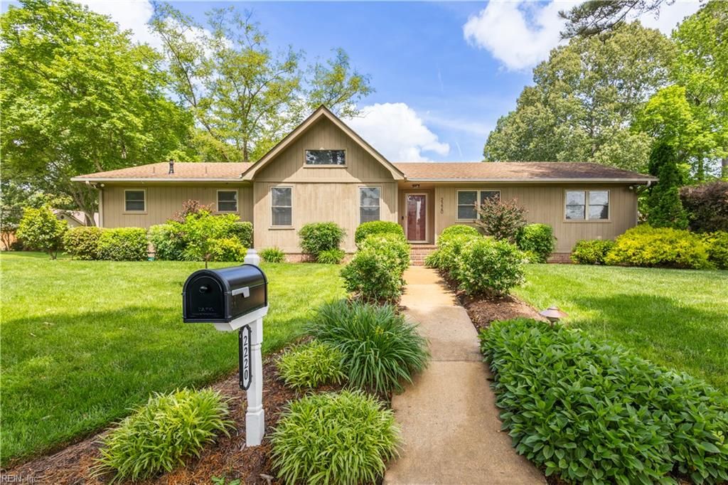 Photo of 2220 Wind Branch Circle, Virginia Beach, VA 23456 (MLS # 10634438)