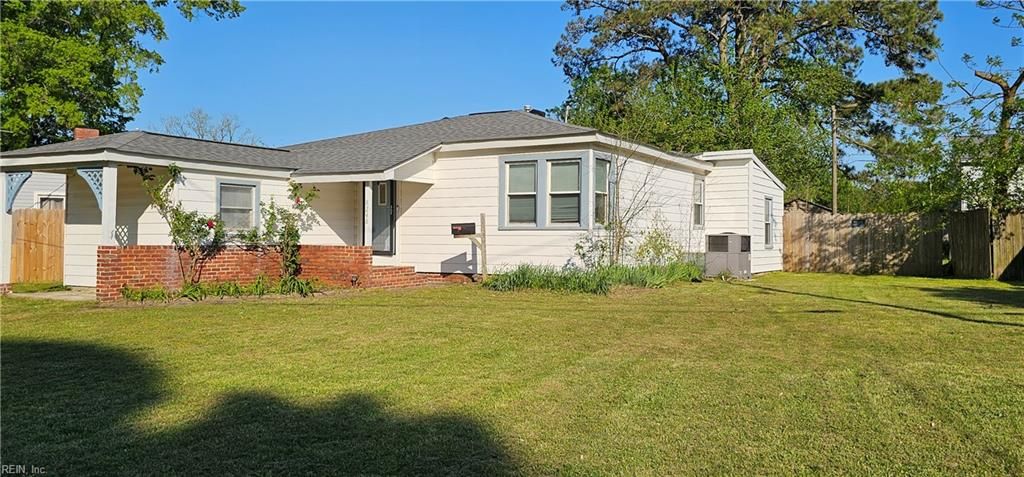 Photo of 8248 Simons Drive, Norfolk, VA 23505 (MLS # 10629413)