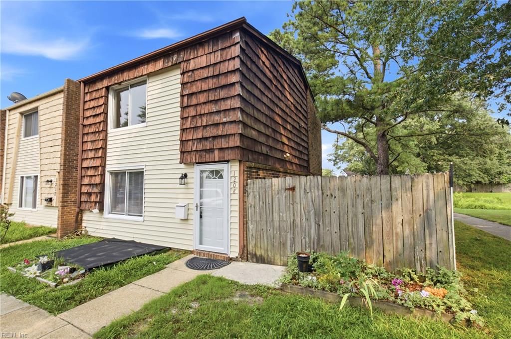 Photo of 1208 Green Cedar Lane, Virginia Beach, VA 23453 (MLS # 10644651)
