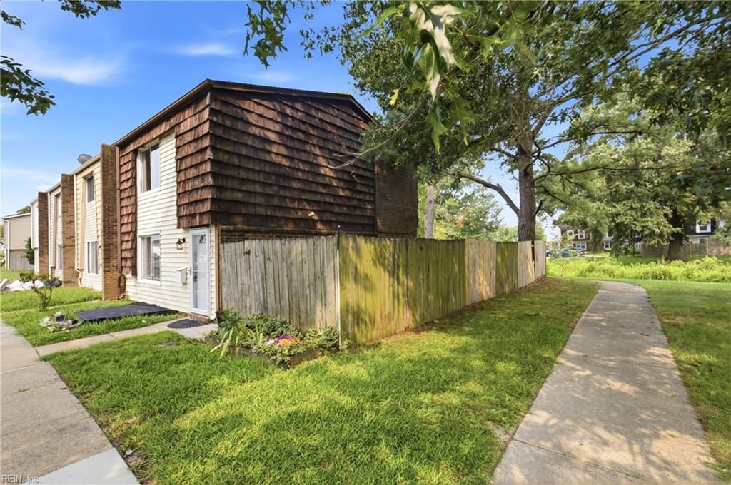 Photo of 1208 Green Cedar Lane, Virginia Beach, VA 23453 (MLS # 10644651)