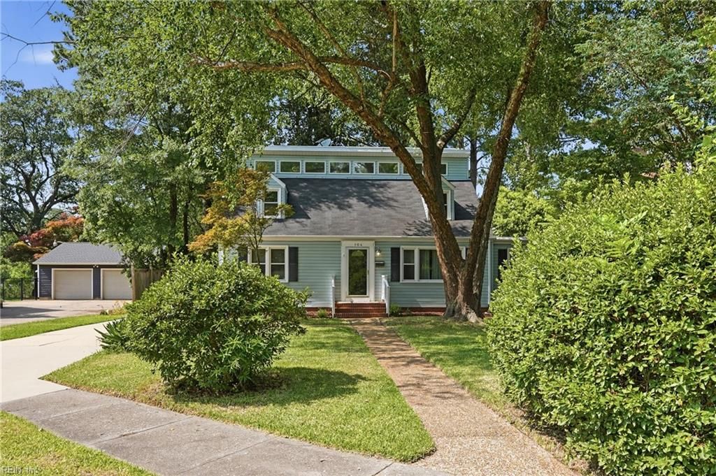 Photo of 104 W Arden Circle, Norfolk, VA 23505 (MLS # 10643155)