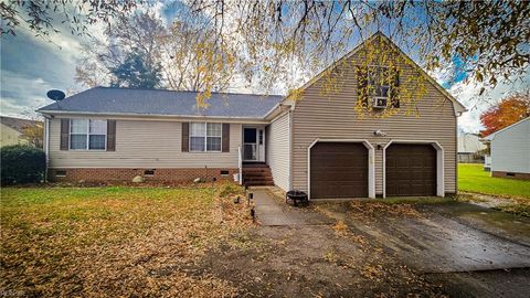 Photo of 5437 Lilac Crescent, Portsmouth, VA 23703 (MLS # 10611814)