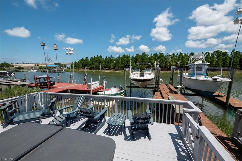 Virginia Beach, Virginia 23455, United States, 4 Bedrooms Bedrooms, ,4 BathroomsBathrooms,Residential,Active,187933